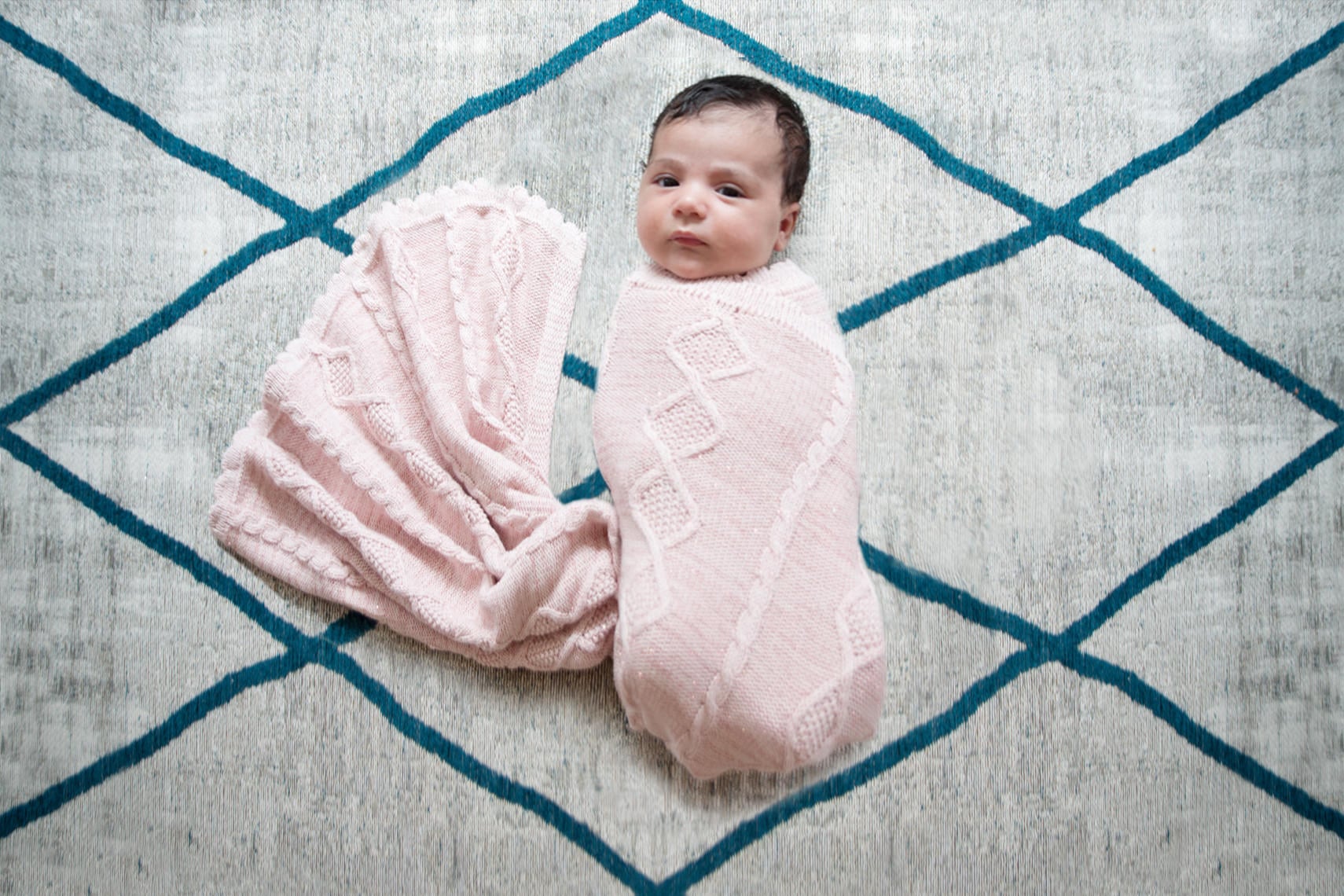Photographe naissance bébé domicile à Montmorency